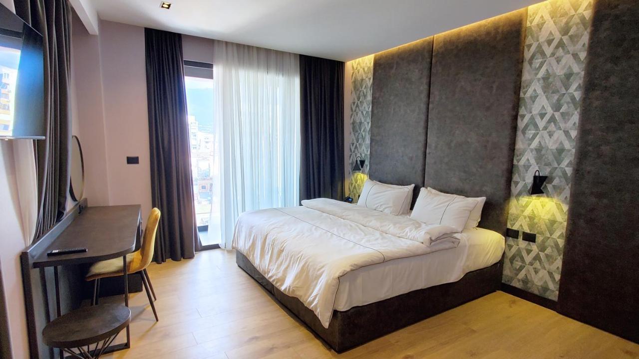 Starlight Hotel 티라나 외부 사진