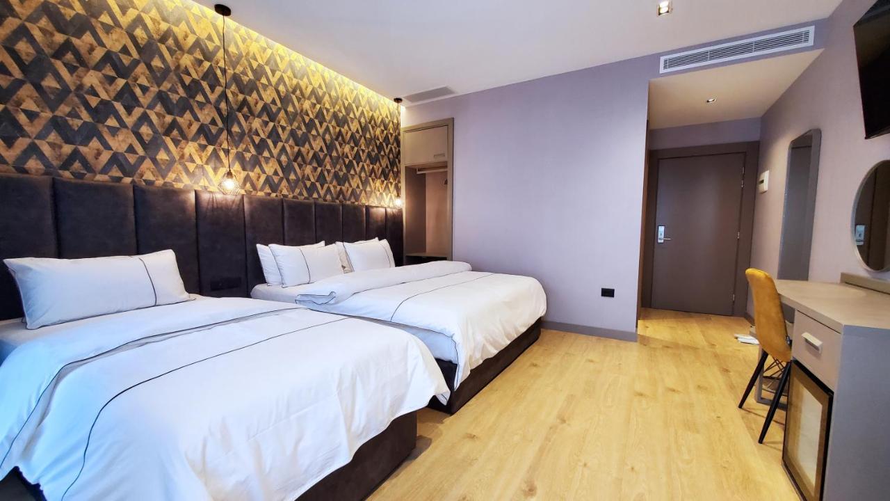 Starlight Hotel 티라나 외부 사진