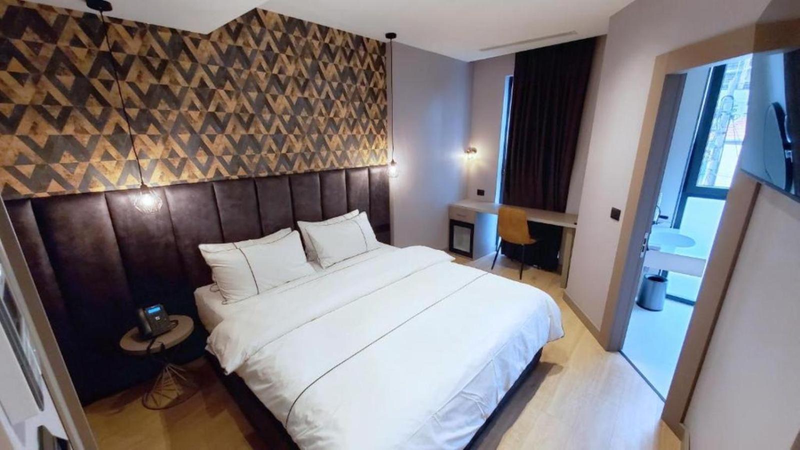 Starlight Hotel 티라나 외부 사진