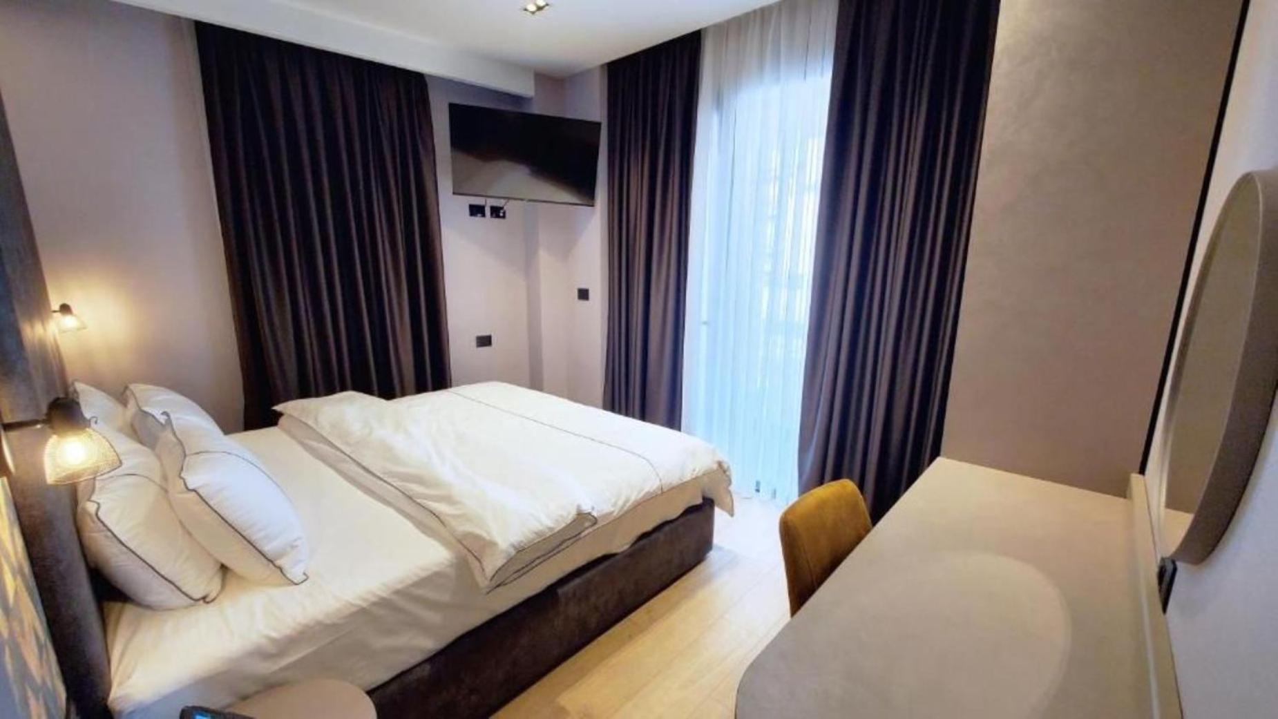 Starlight Hotel 티라나 외부 사진